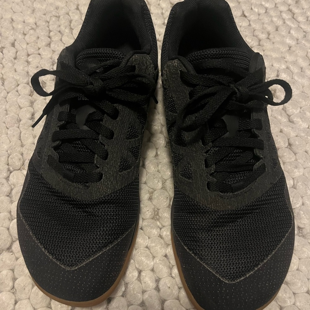 Reebok mens Nano 6 black size 10 used (excellent condition)